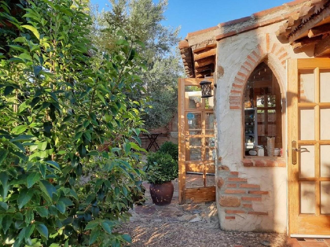 Castronuno Beautiful Alamedas - Una Casa Rural Con Una Historia Unica מראה חיצוני תמונה