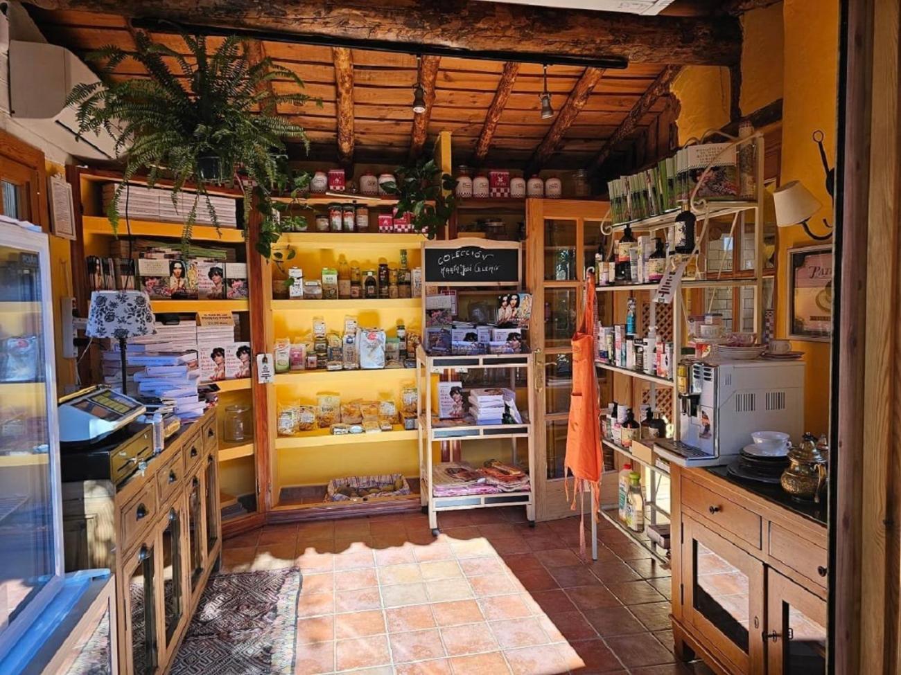 Castronuno Beautiful Alamedas - Una Casa Rural Con Una Historia Unica מראה חיצוני תמונה