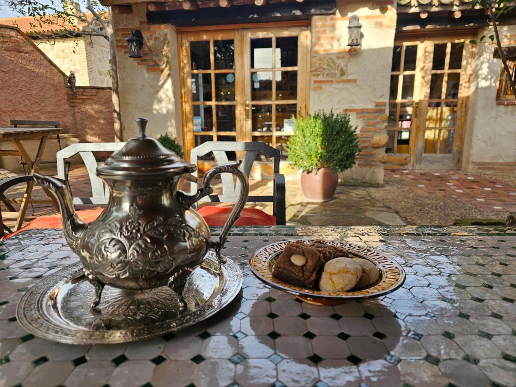 Castronuno Beautiful Alamedas - Una Casa Rural Con Una Historia Unica מראה חיצוני תמונה