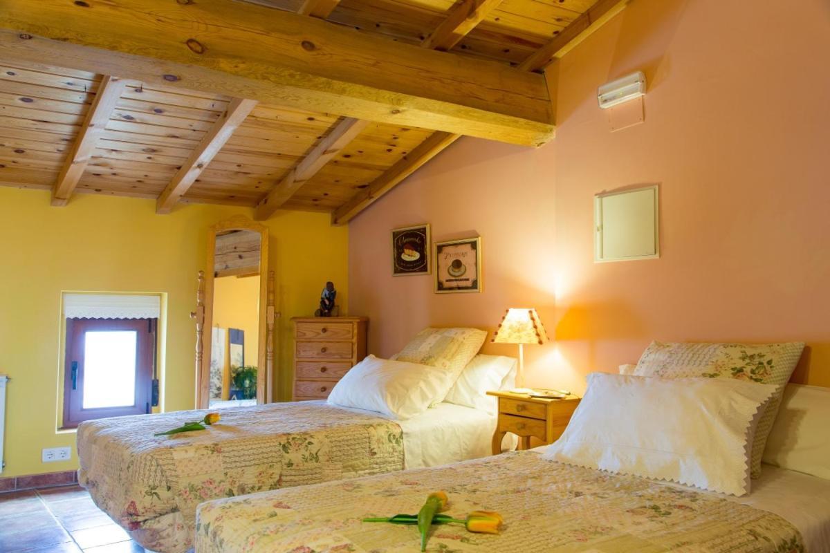 Castronuno Beautiful Alamedas - Una Casa Rural Con Una Historia Unica מראה חיצוני תמונה