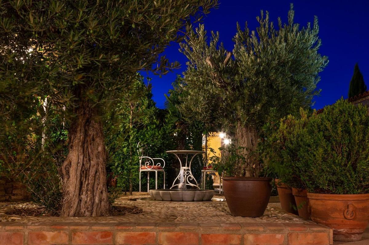 Castronuno Beautiful Alamedas - Una Casa Rural Con Una Historia Unica מראה חיצוני תמונה