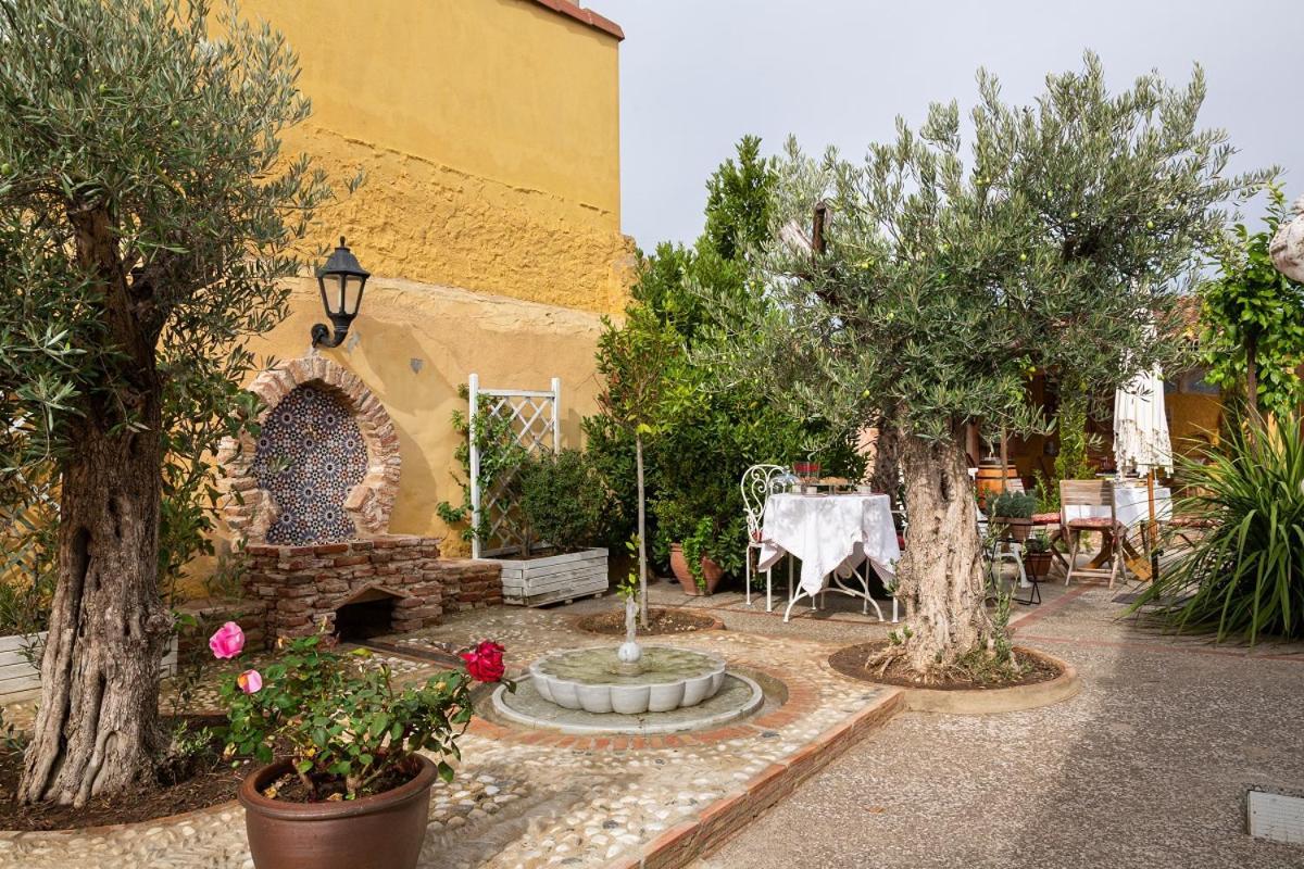Castronuno Beautiful Alamedas - Una Casa Rural Con Una Historia Unica מראה חיצוני תמונה