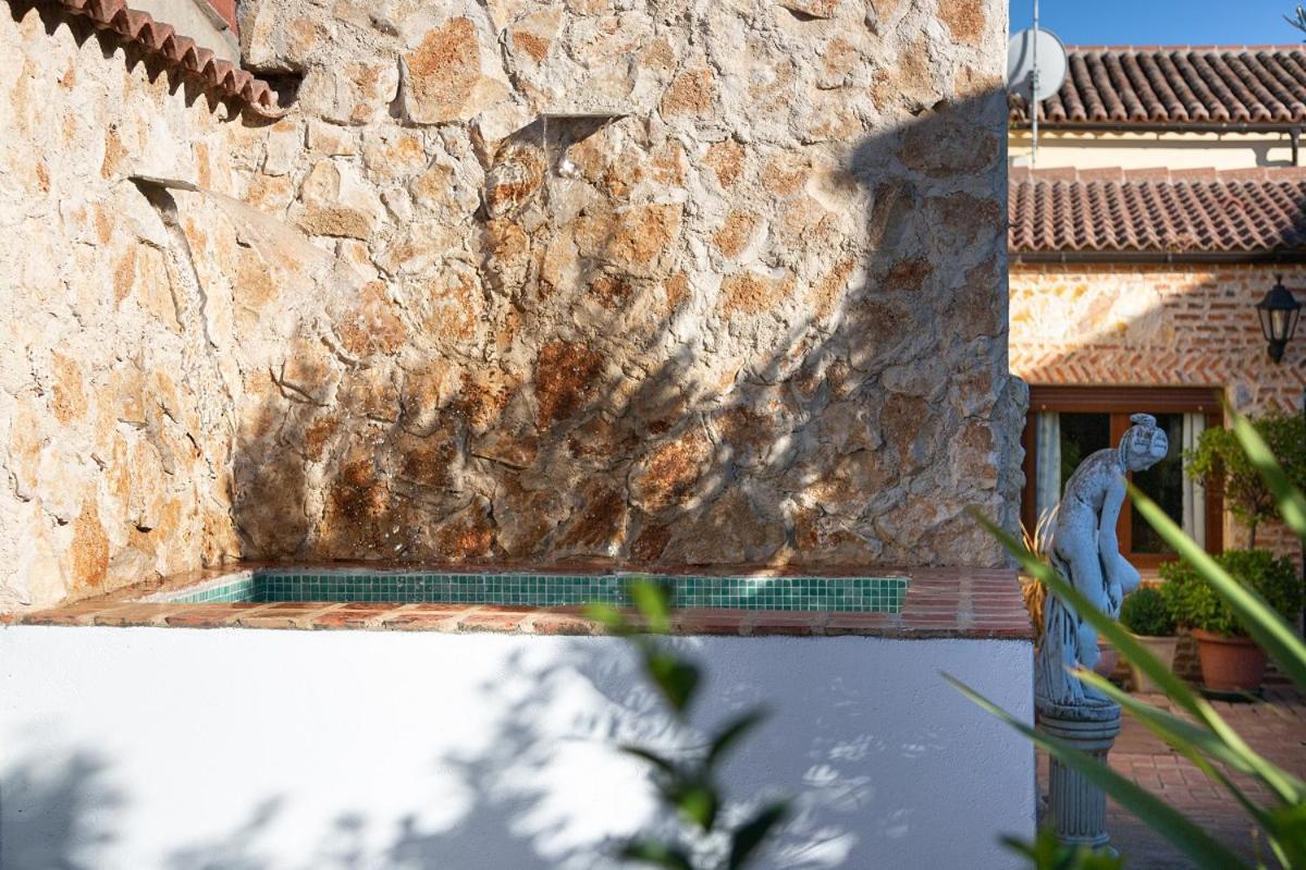 Castronuno Beautiful Alamedas - Una Casa Rural Con Una Historia Unica מראה חיצוני תמונה