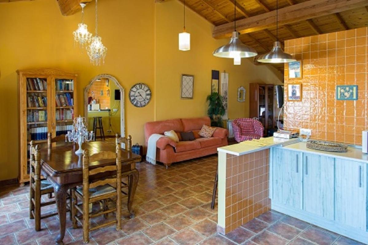 Castronuno Beautiful Alamedas - Una Casa Rural Con Una Historia Unica מראה חיצוני תמונה