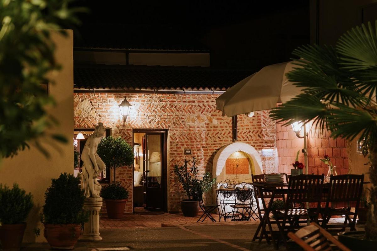 Castronuno Beautiful Alamedas - Una Casa Rural Con Una Historia Unica מראה חיצוני תמונה
