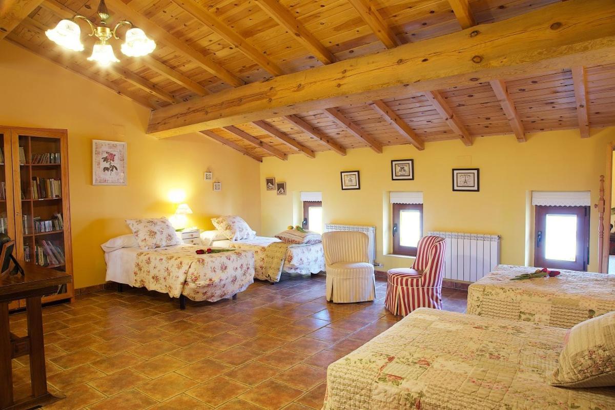 Castronuno Beautiful Alamedas - Una Casa Rural Con Una Historia Unica מראה חיצוני תמונה