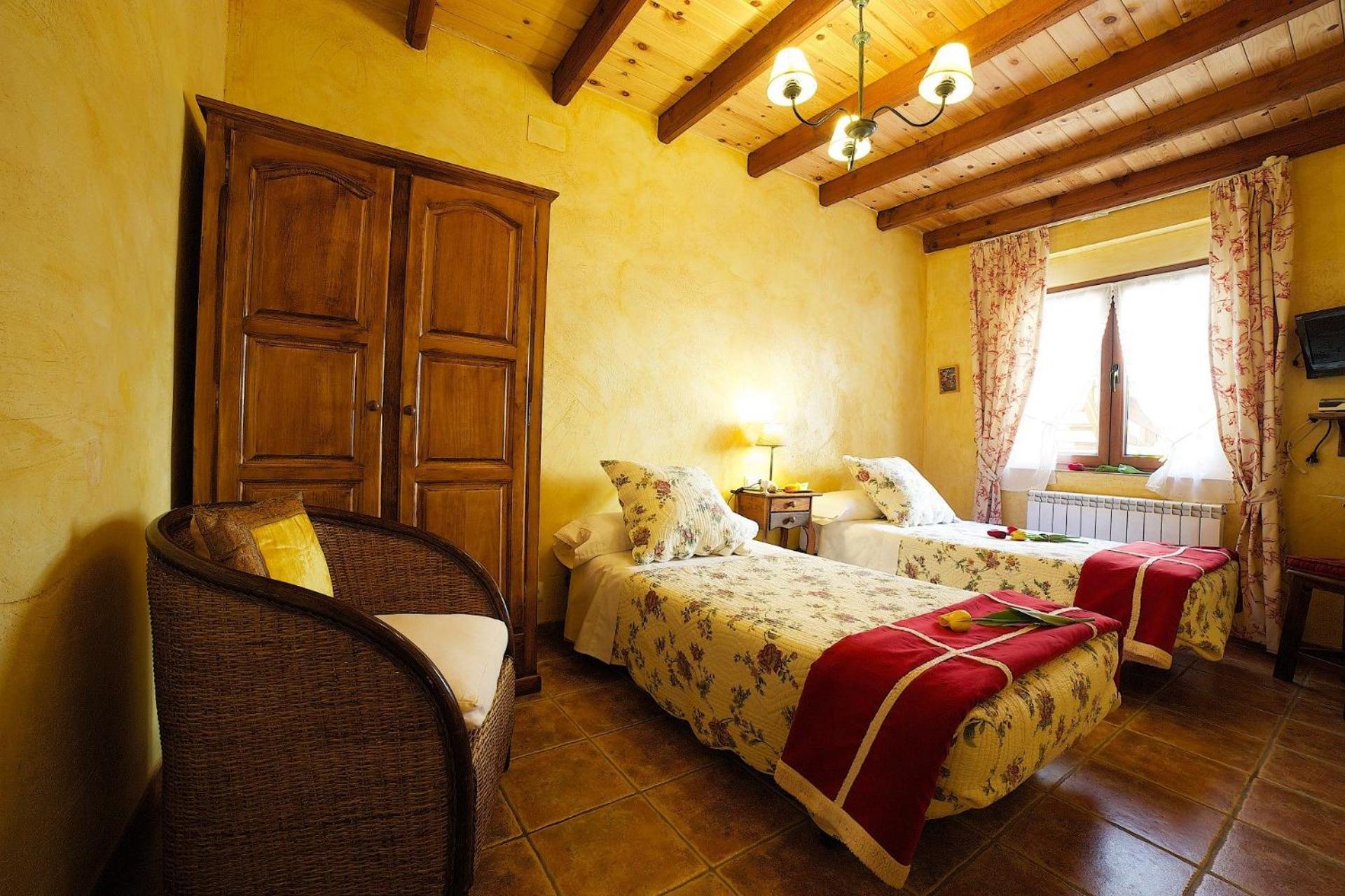 Castronuno Beautiful Alamedas - Una Casa Rural Con Una Historia Unica מראה חיצוני תמונה