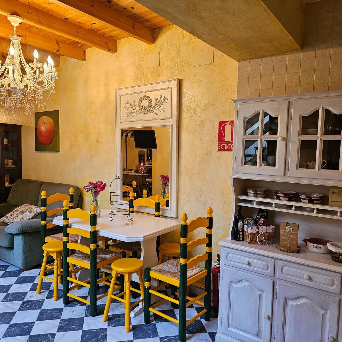Castronuno Beautiful Alamedas - Una Casa Rural Con Una Historia Unica מראה חיצוני תמונה