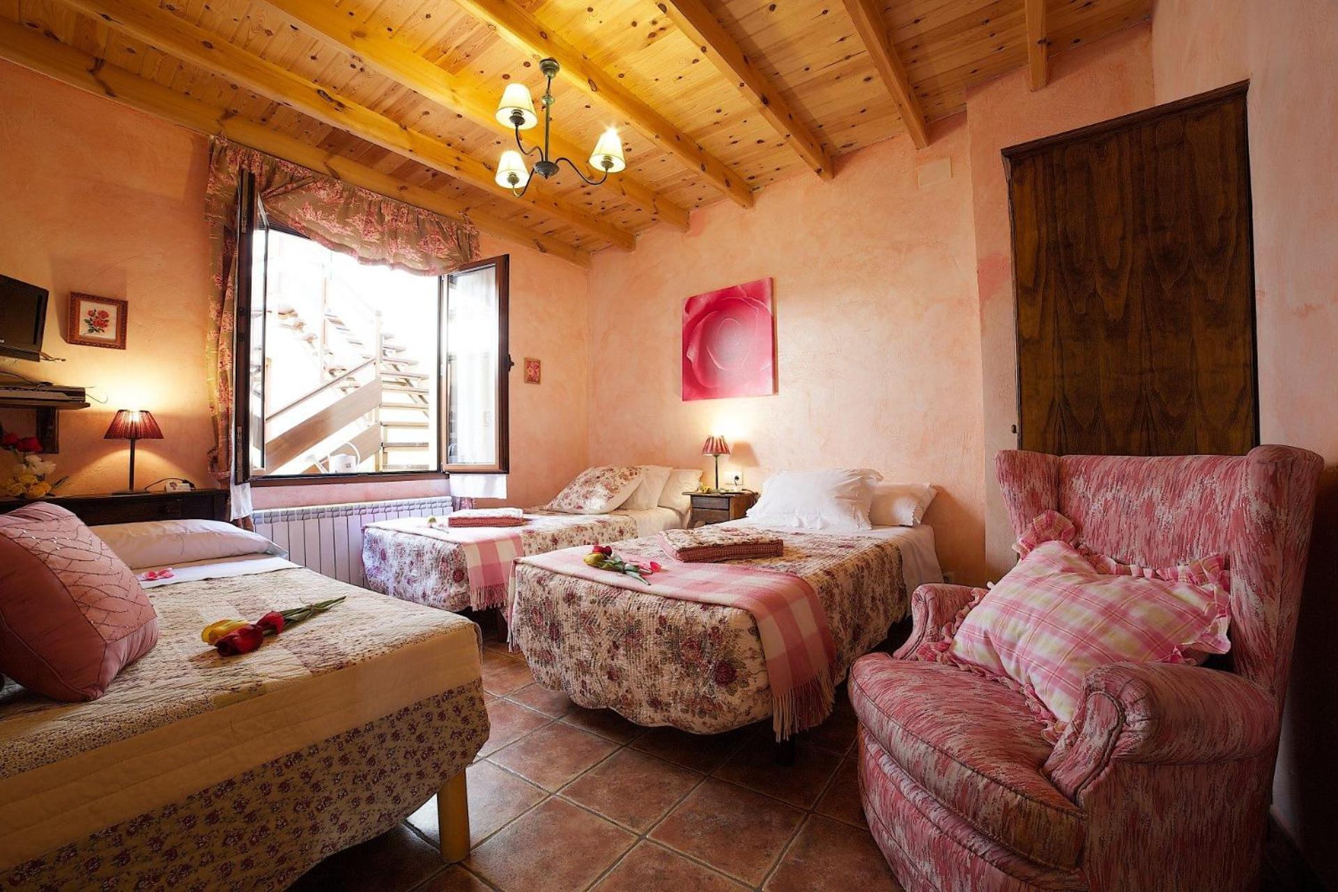 Castronuno Beautiful Alamedas - Una Casa Rural Con Una Historia Unica מראה חיצוני תמונה