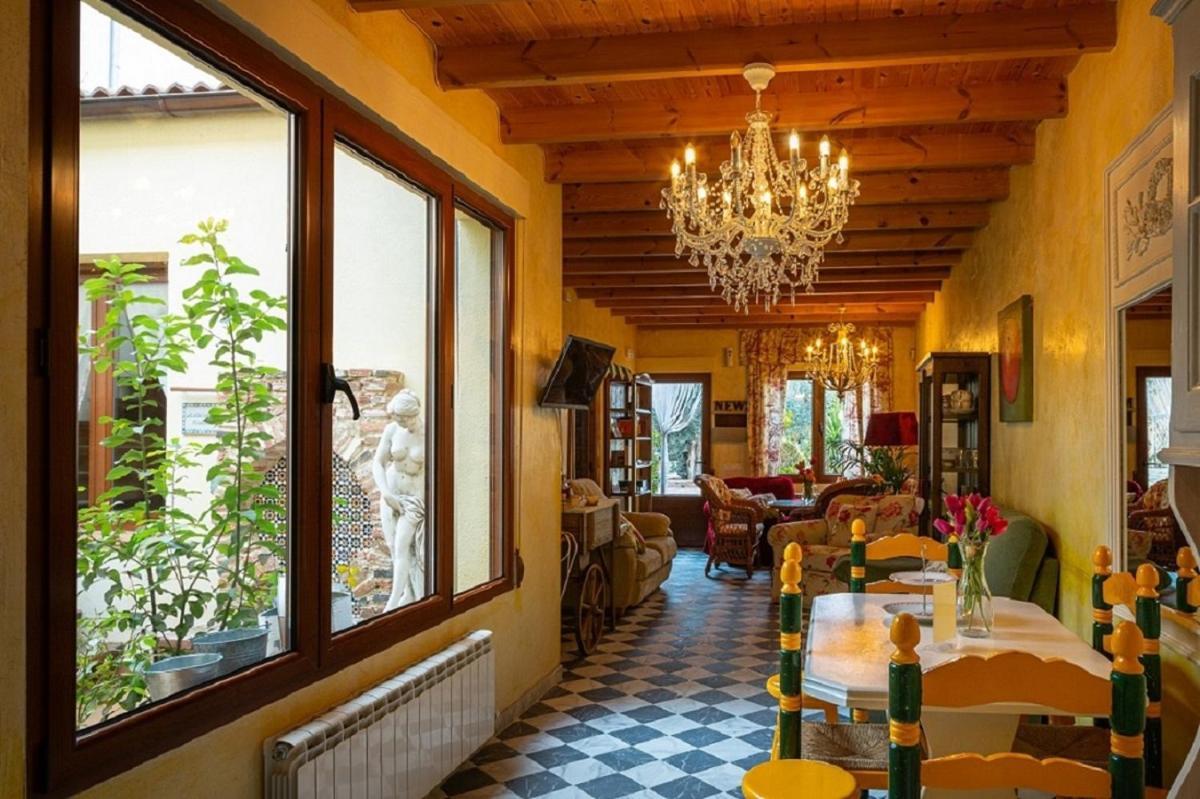Castronuno Beautiful Alamedas - Una Casa Rural Con Una Historia Unica מראה חיצוני תמונה